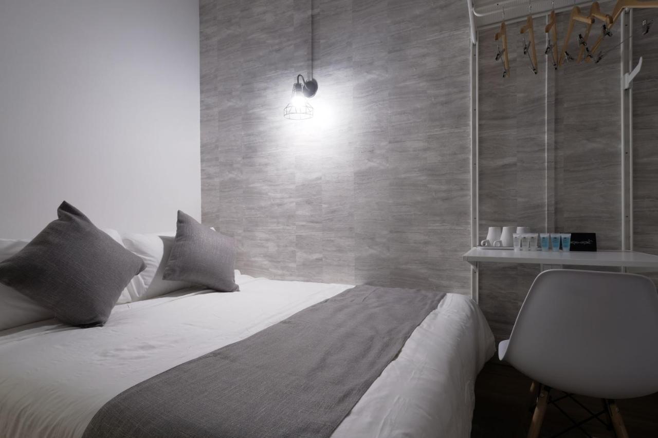 Q Loft Hotels at Bedok Singapore Buitenkant foto